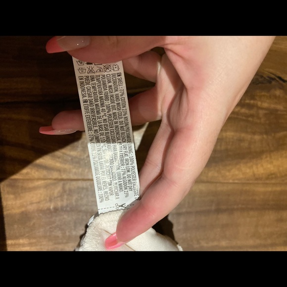 Forever 21 Shorts - Picture 4 of 4